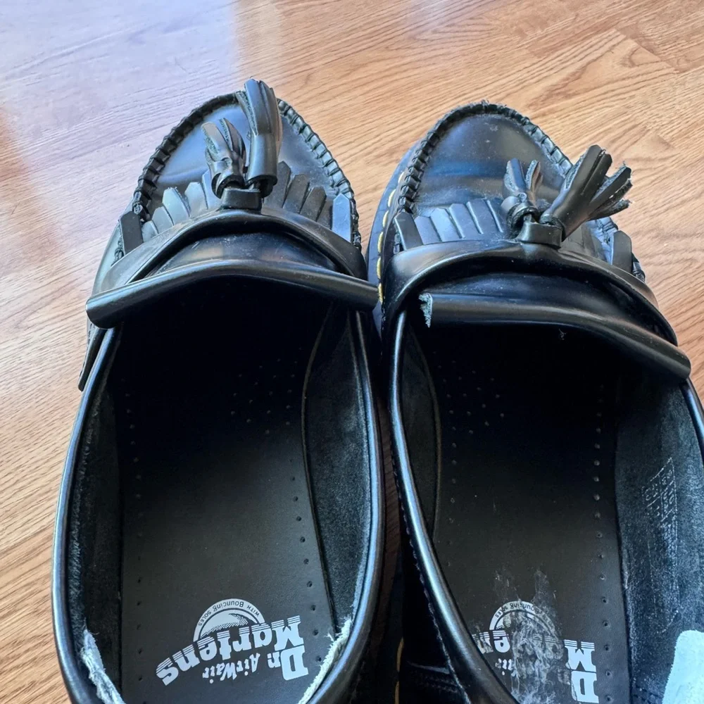 Dr . Martens Adrian loafers